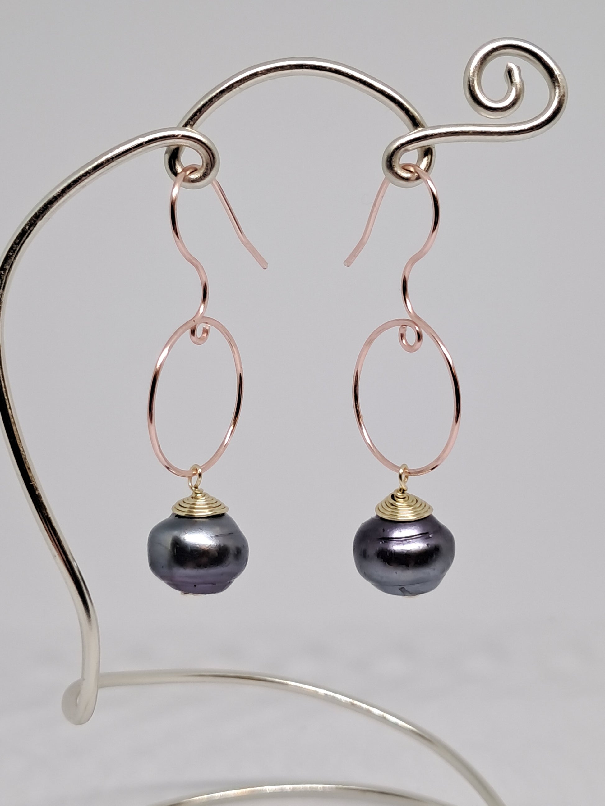 Wechsel-Hoops in der Farbe Rosé-Gold, Anhänger sind nicht inklusive