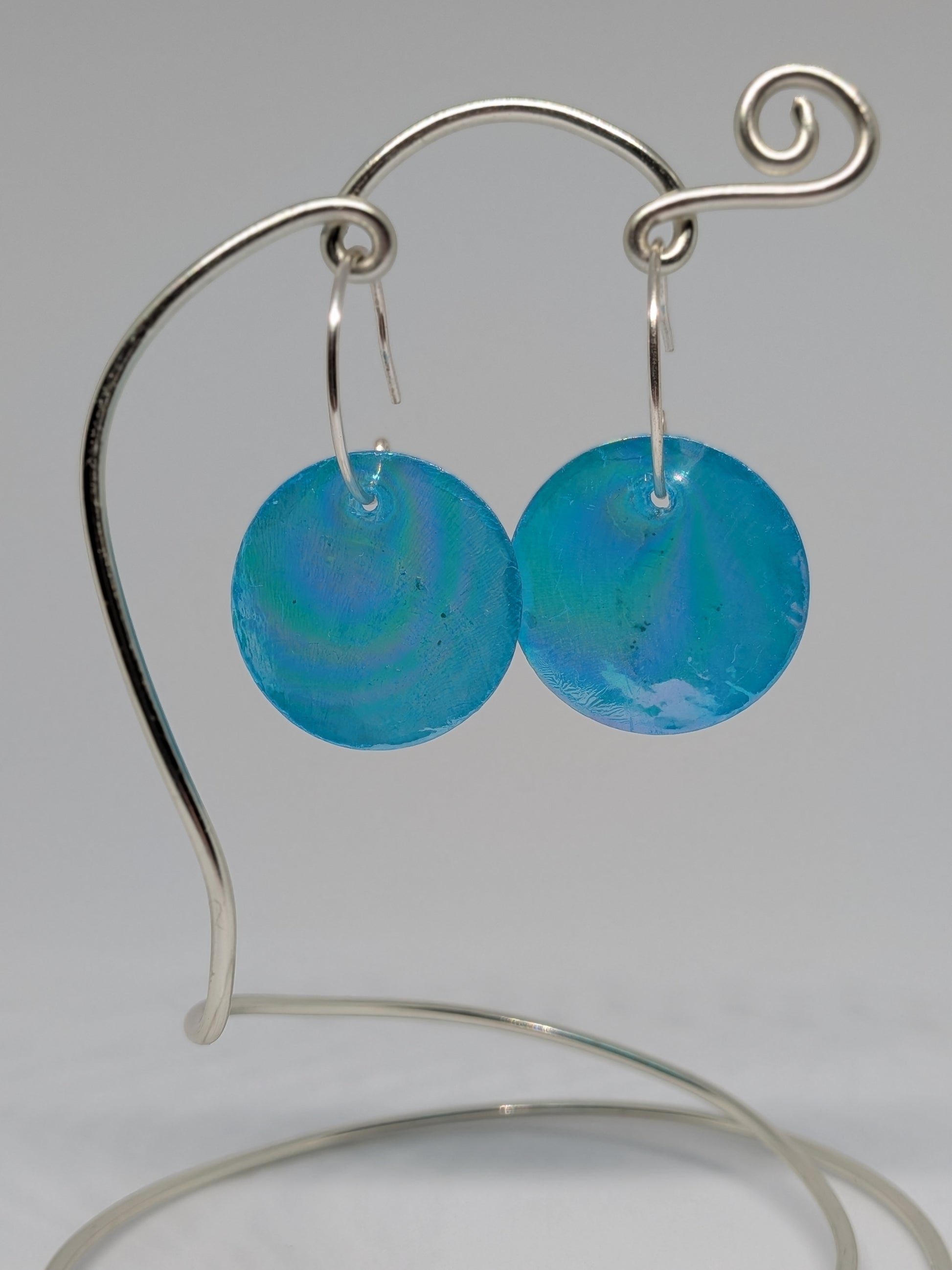 Silberne Hoops mit Muschelplättchen 